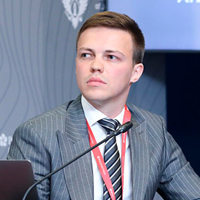 Евгений Булатов