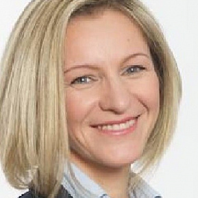 Елена Коннова