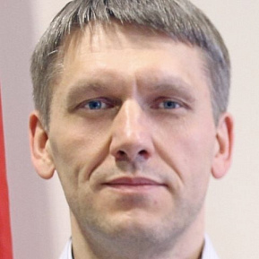 Роман Якушев
