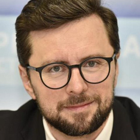 Александр Елисеев
