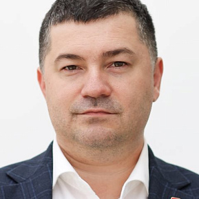 Роберт Уразов