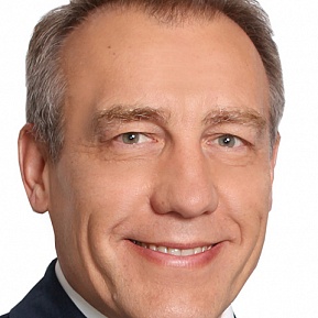 Михаил Колесников