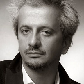 Константин Богомолов