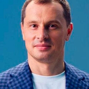 Александр Моисеев