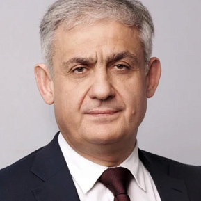 Сергей Назаров