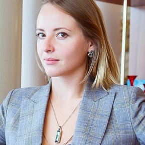 Александра Савраева
