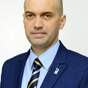 Азат Кадыров