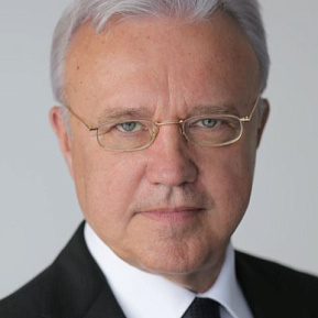 Александр Усс