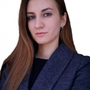 Анна Ракова