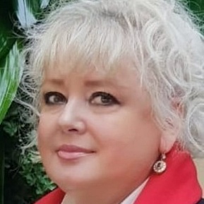 Елена Савенкова