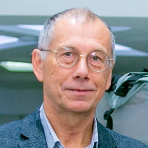Сергей Богданов