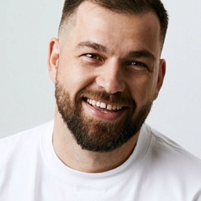 Александр Долгов