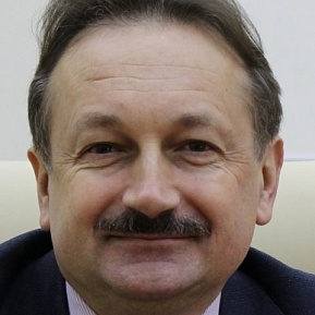 Геннадий Карлов