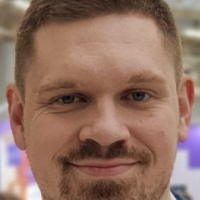 Никита Савостеенко
