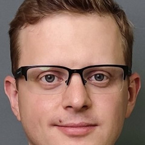 Олег Долженко