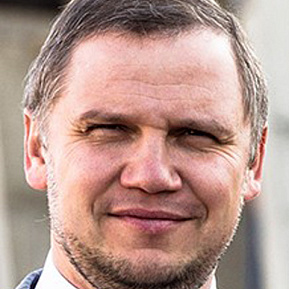Александр Ручьев