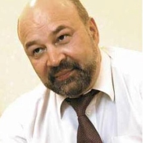 Владимир Наумов