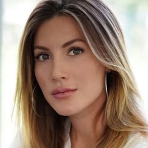 Елена Веселова