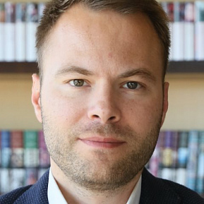 Константин Романов