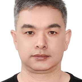 Гуаньюй Чжан