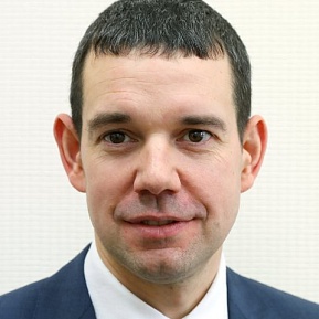 Денис Новиков