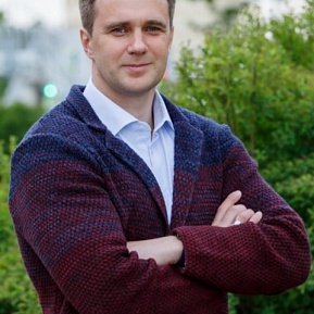 Артем Лазарев