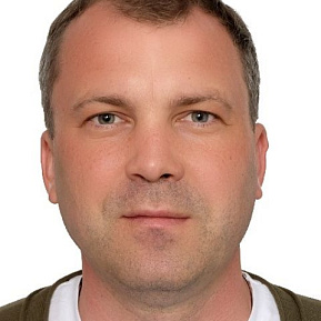 Евгений Попов