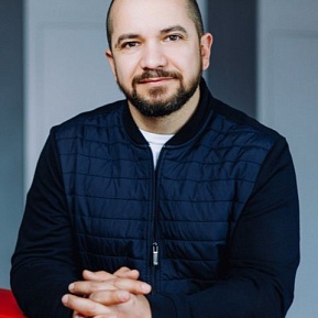 Павел Погребняков