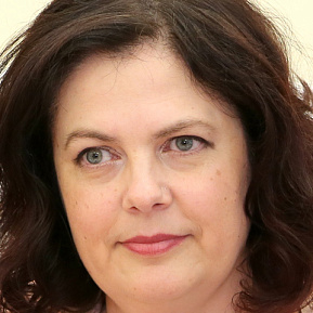 Елена Дыбова