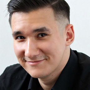 Александр Акрамов