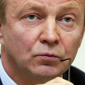 Борис Мирошников