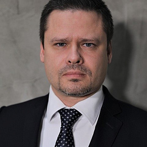 Владимир Уткин