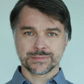 Станислав Смирнов