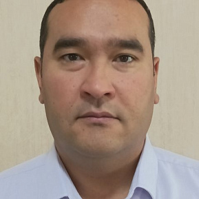 Акбар Жураев
