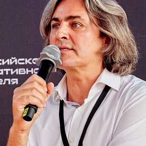 Анатолий Хархурин