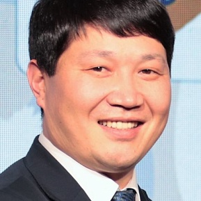 Эльдар Алишеров