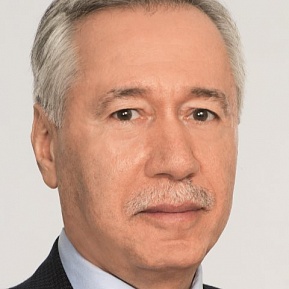 Михаил Комиссар
