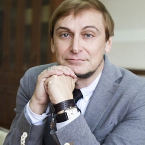Андрей Макаров