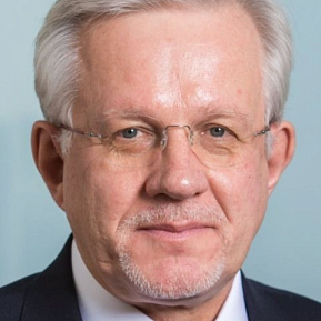 Евгений Амбросов