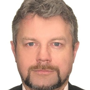 Александр Лутовинов