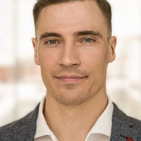 Сергей Николаев