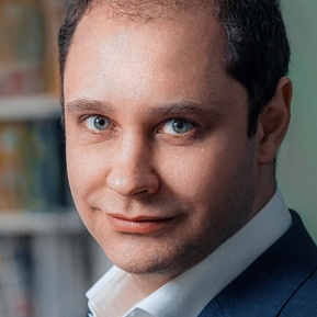 Денис Котов