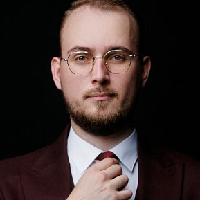 Александр Оленин