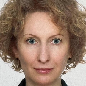 Валентина Сахарнова