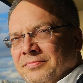 Сергей Ларин