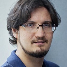 Станислав Манеров