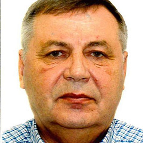 Иван Михнов