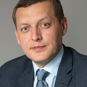 Александр Исаев