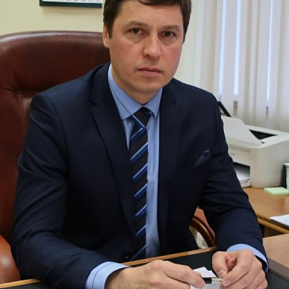 Олег Ермолаев