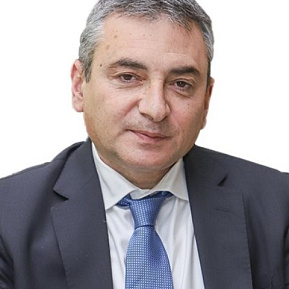 Вазген Мнацаканян